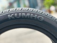 Lốp xe Kumho 205/55R17 TA31 95V