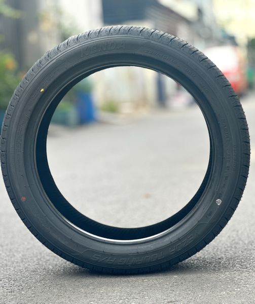 Lốp xe Kenda 225/45R18 KR205