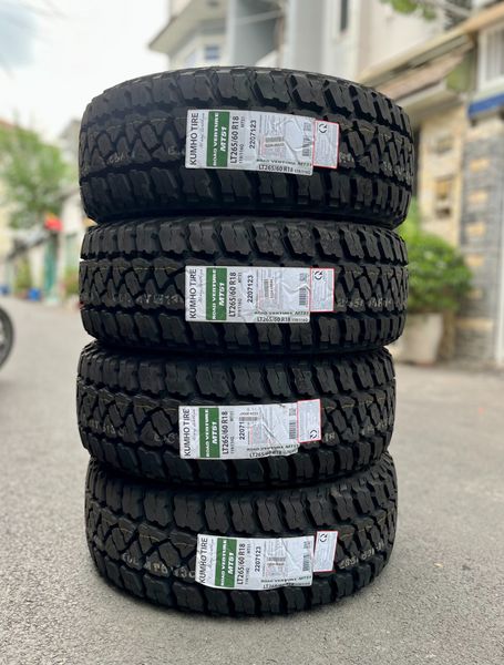 Lốp xe Kumho 265/60R18 MT51 119/116Q