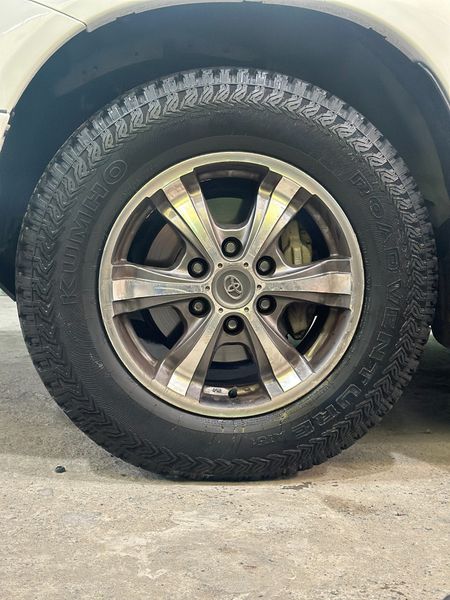 Lốp xe Kumho 265/65R17 AT51 112T