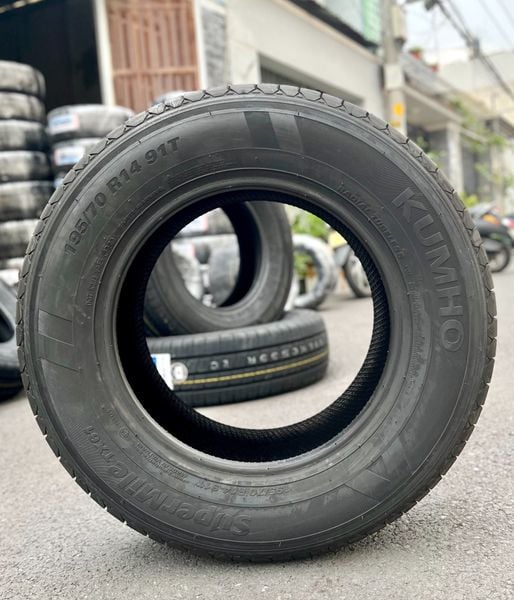 Lốp xe Kumho 195/70R14 TX61 91T