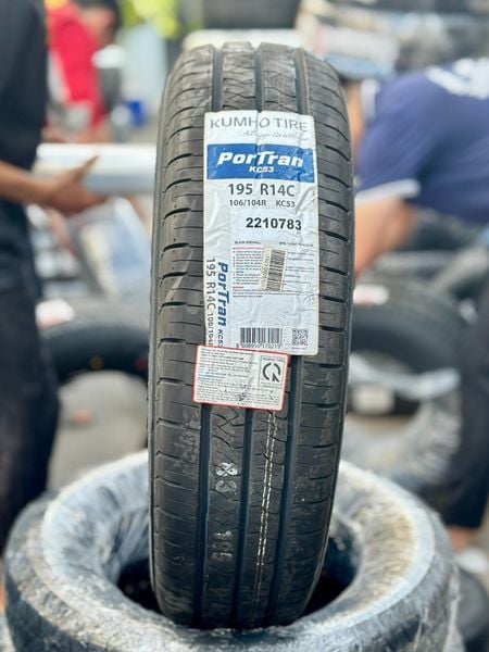 Lốp xe Kumho 195R14 KC53 106/104R