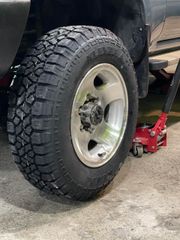 Lốp xe Kenda LT 225/75R16 KR628