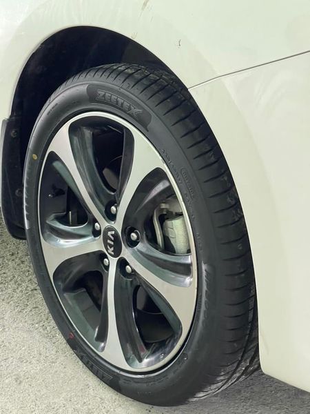 Lốp xe Zeetex 225/45R17 94Y XL  HP5000 max  (Thái Lan)