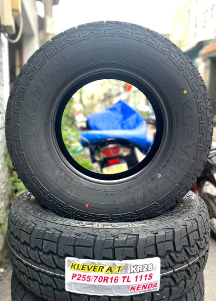 Lốp xe Kenda P 255/70R16 KR28
