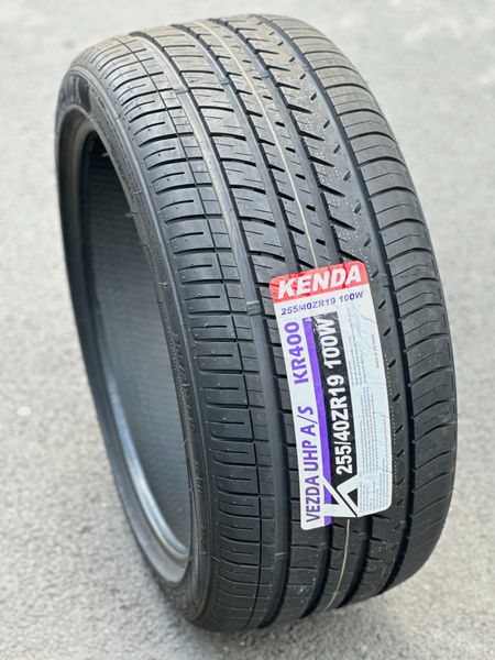 Lốp xe Kenda 255/40R19 KR400 (ZR, lốp có hiệu suất cao)