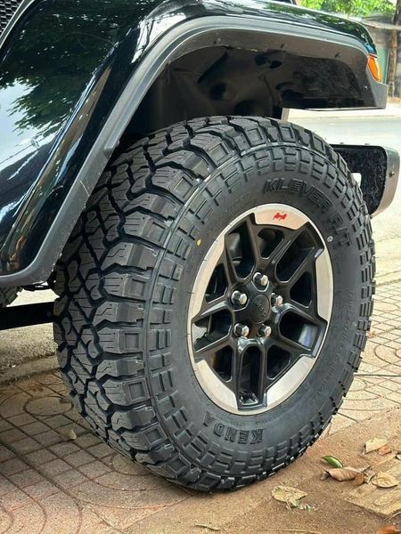 Lốp xe Kenda 33X12.5R20 KR601