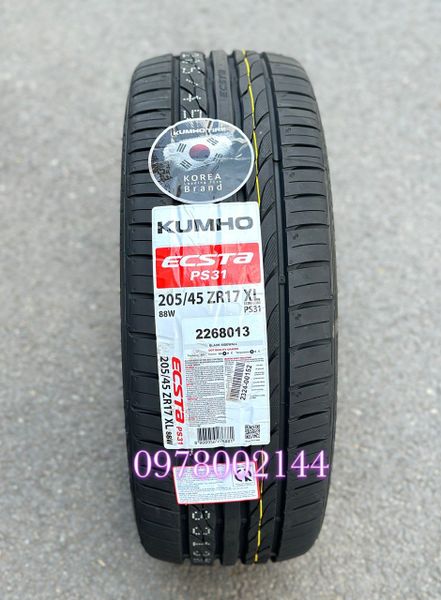 Lốp xe Kumho 205/45R17 PS31 88W