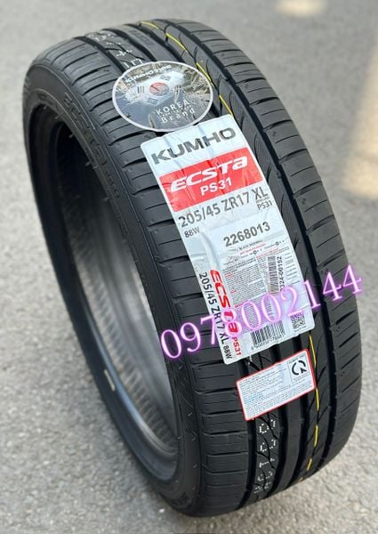 Lốp xe Kumho 205/45R17 PS31 88W