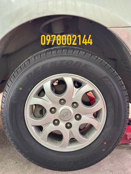 Lốp xe Deestone 215/70R16C 8PR T88(Thái Lan)