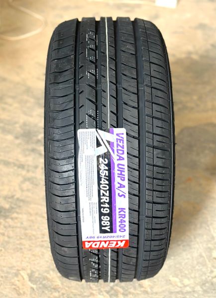 Lốp xe Kenda 245/40R19 KR400 (ZR, lốp có hiệu suất cao)
