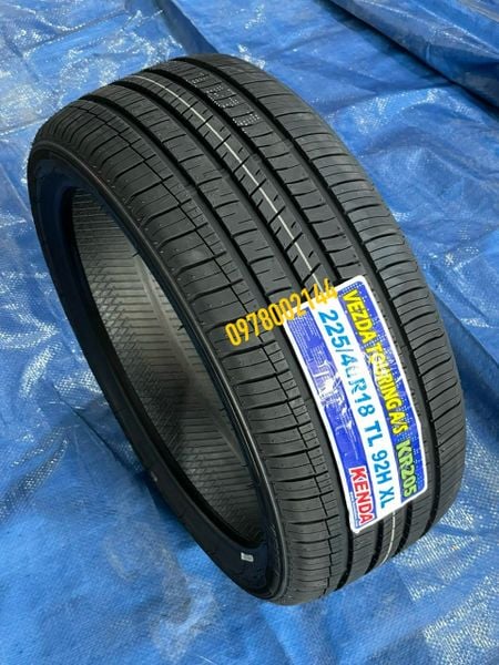 Lốp xe Kenda 225/40R18 KR205