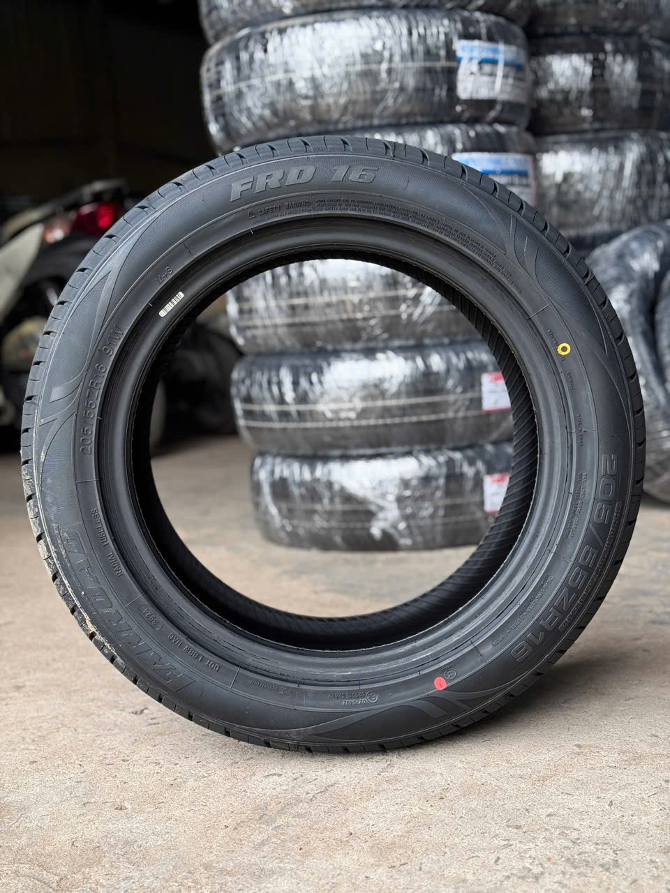 ふろりば205／55R16 FALKEN（タイヤ） 205/60R16 夏タイヤ ファルケン シンセラ