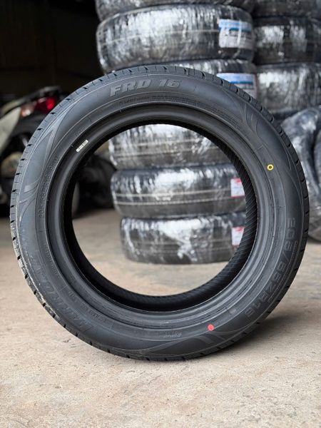 Lốp xe Farroad 205/55R16 FRD16 (ZR)