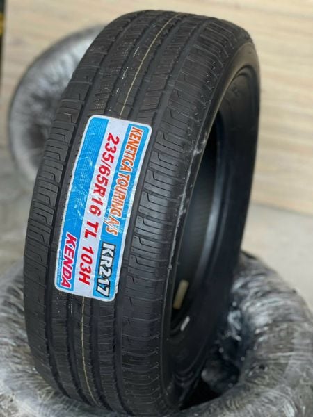 Lốp xe Kenda 235/65R16 KR217