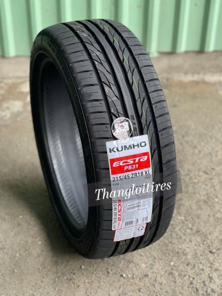 Lốp xe Kumho 215/45R18 PS31 93W