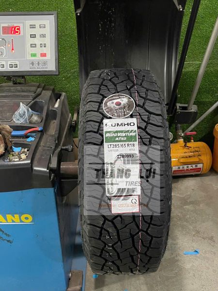 Lốp xe Kumho 285/65R18 AT52 125/122S