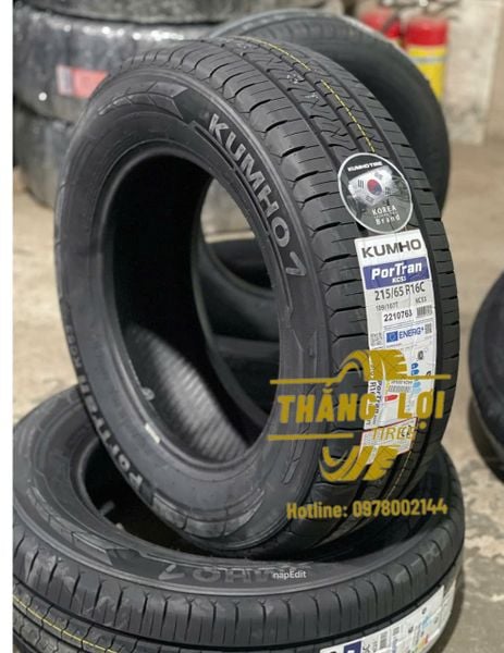 Lốp xe Kumho 215/65R16 KC53 109/107T