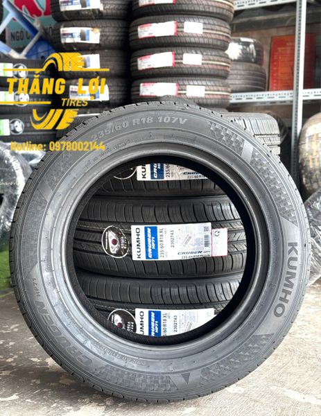 Lốp xe Kumho 235/60R18 HP71 107V