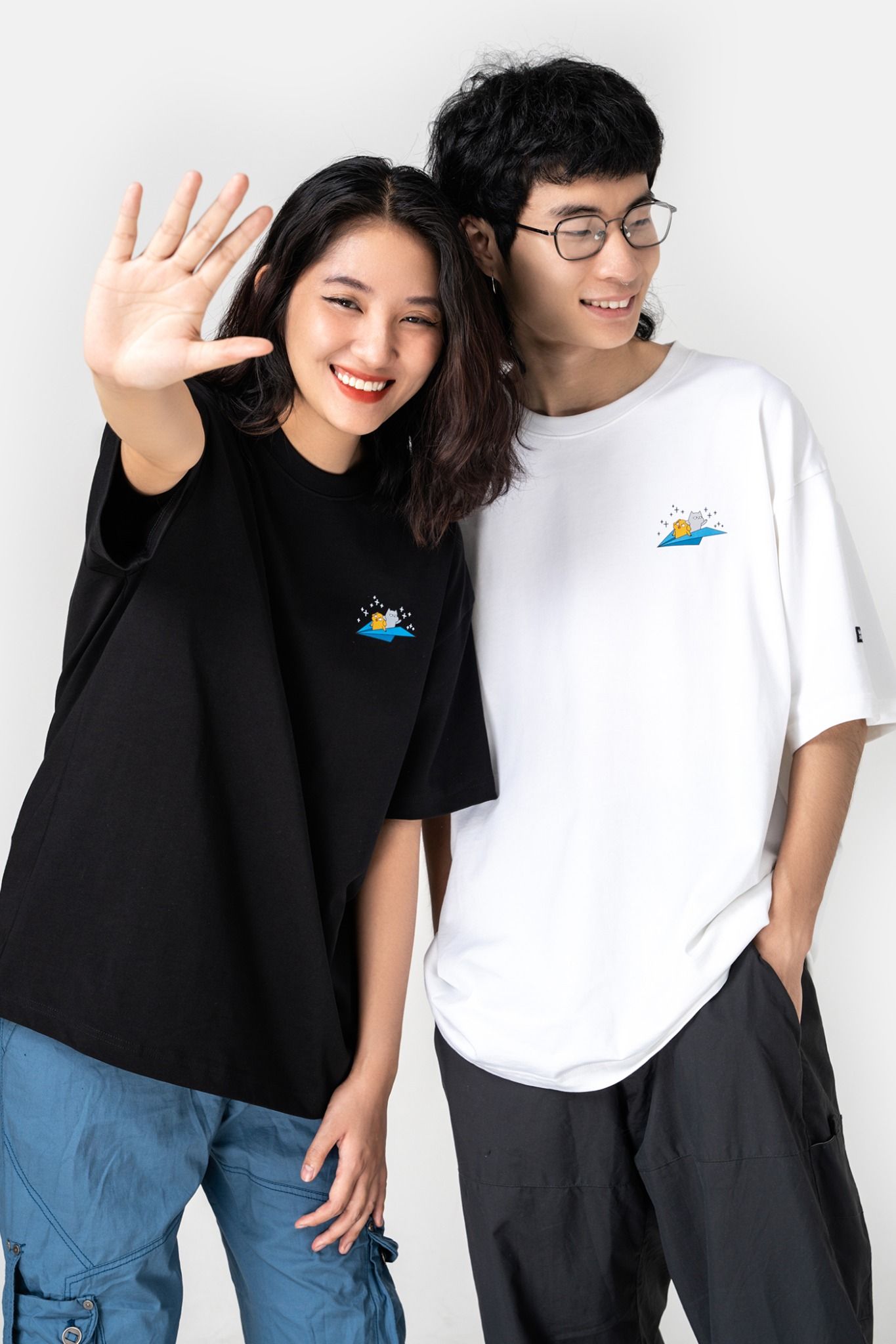  Áo Thun Vàng Xám - Máy Bay Giấy Xanh Lè 