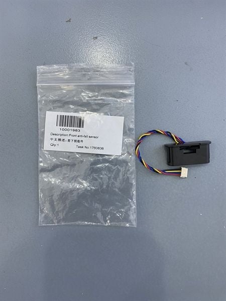 Cảm biến rơi phía trước Deebot Ozmo 600