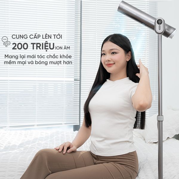MÁY SẤY TÓC ĐỨNG VIETNAMROBOVAC A4D - Công Suất 1700W - Chăm Sóc Tóc Mềm Mại Bằng ion Âm - Điều Chỉnh Góc 180 Độ