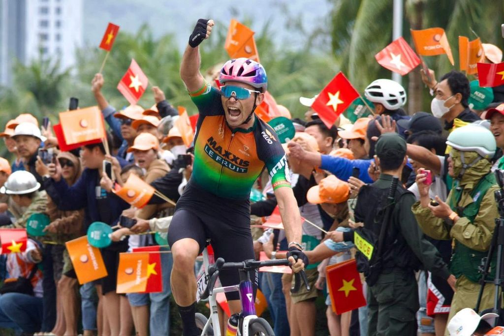 [DNCT] Áo Thun Thể Thao Đạp Xe Nam MOTIVE x Đồng Nai Cycling Team
