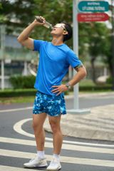 Áo Thun Thể Thao Chạy Bộ Nam MOTIVE Men Mix Color T-Shirt - Màu Xanh Dương Nhạt