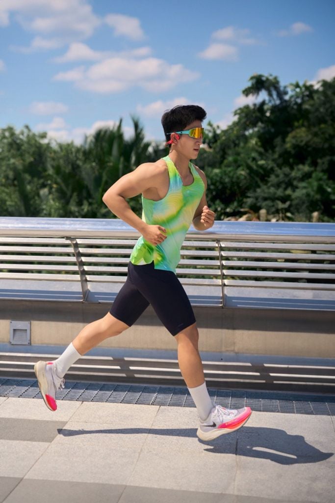 QUẦN THỂ THAO CHẠY BỘ BÓ CƠ NAM MOTIVE MEN COMPRESSION SHORTS - Màu Đen