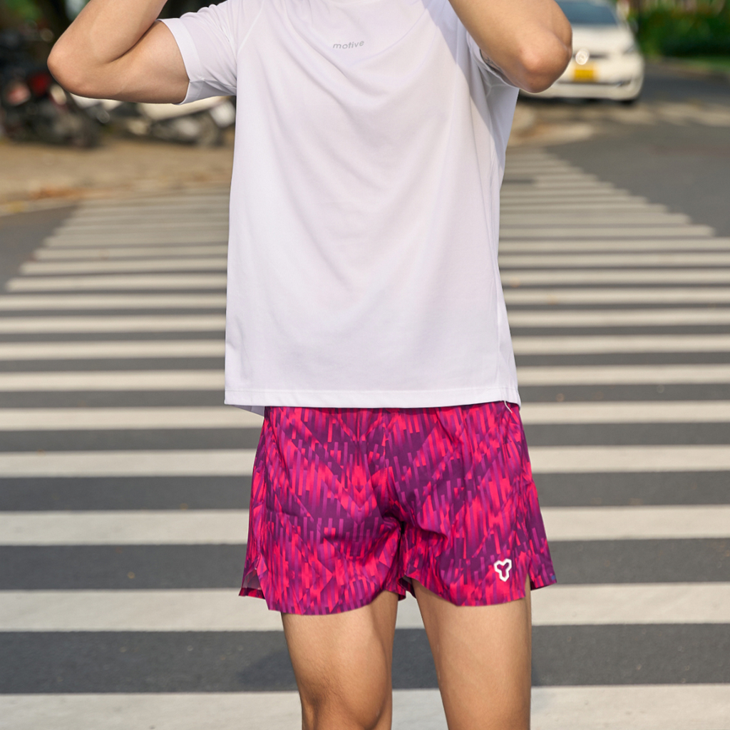 Quần Short Thể Thao Chạy Bộ Nam Đa Năng MOTIVE MEN SHORT BELT - Họa Tiết Tím Hồng