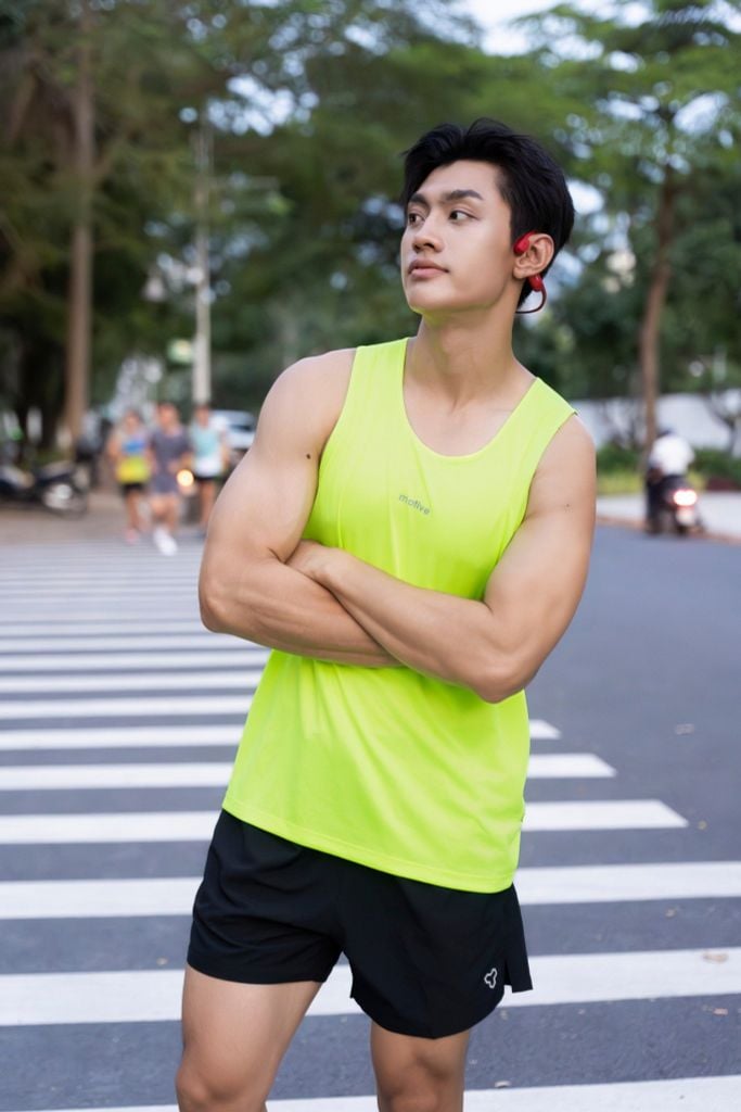 Quần Short Thể Thao Chạy Bộ Nam MOTIVE POCKET