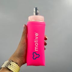 Bình nước thể thao chạy bộ 250/350ml Motive Softlask - Màu Hồng
