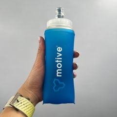 Bình nước thể thao chạy bộ 250/350ml Motive Softlask - Màu Xanh