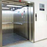  TH01 - Thang máy tải hàng Pacific SP830 - Có phòng máy nhỏ, máy kéo không hộp số 