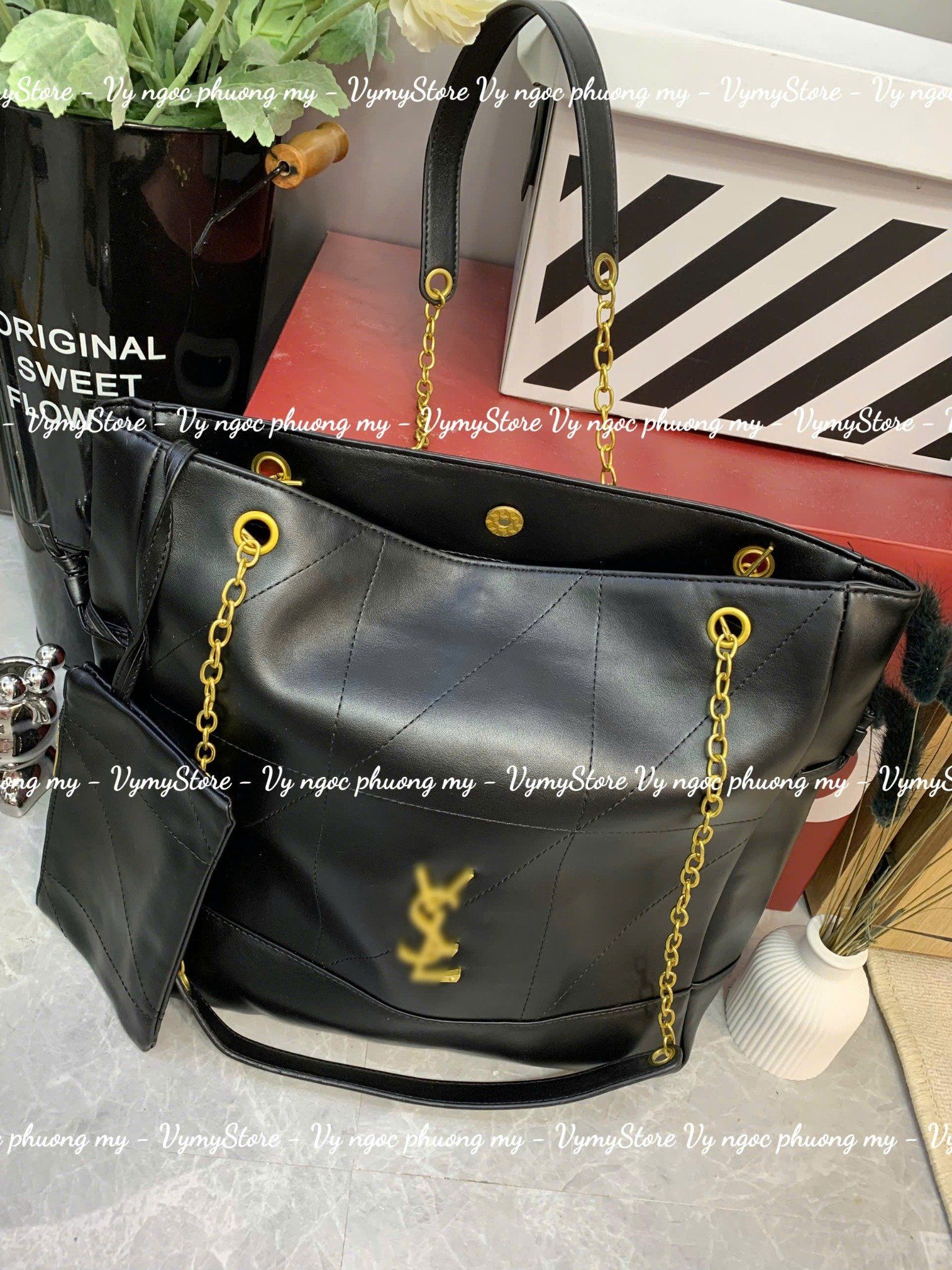  Túi xách YSL siêu hot hit - ĐEN - V528 ( HÀNG SALE KH ĐỔI TRẢ DƯỚI MỌI HÌNH THỨC ) 