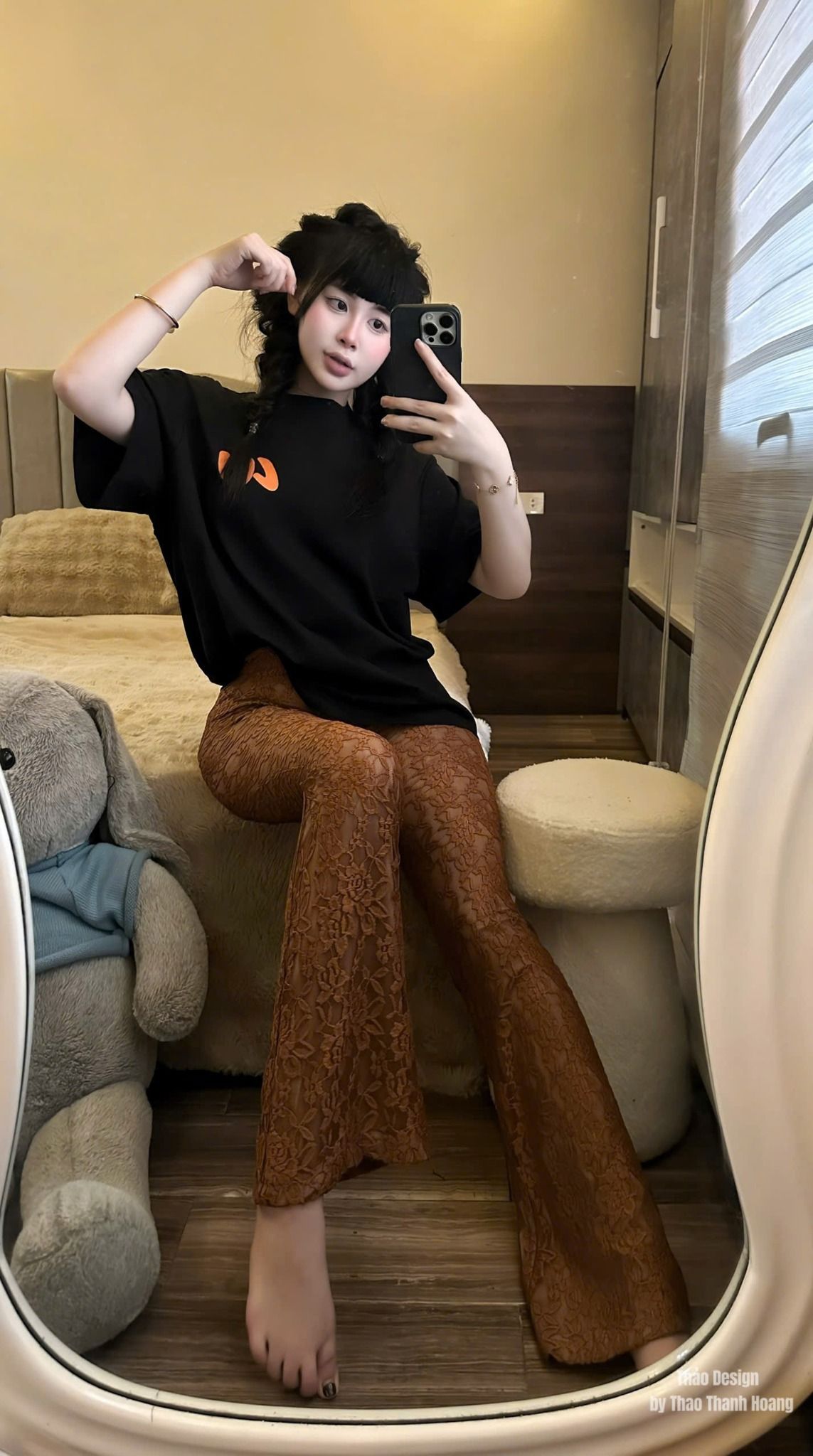  Set áo phông họa tiết LV mix quần ống loe ren - ĐEN - M320 