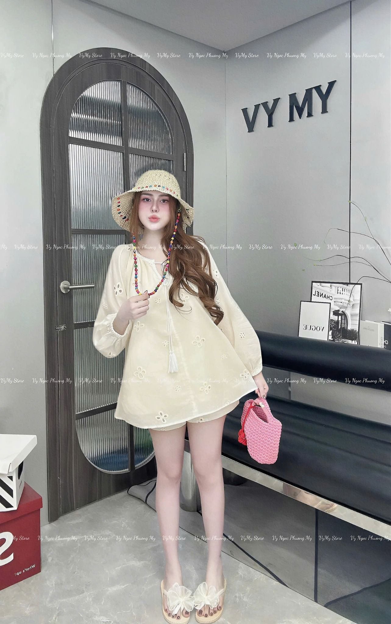  Set áo xô hoa đục lỗ tay dài cổ tròn mix quần short đúp 2 lớp - KEM - V320( HÀNG SALE KHÔNG HỔ TRỢ ĐỔI TRẢ ) 