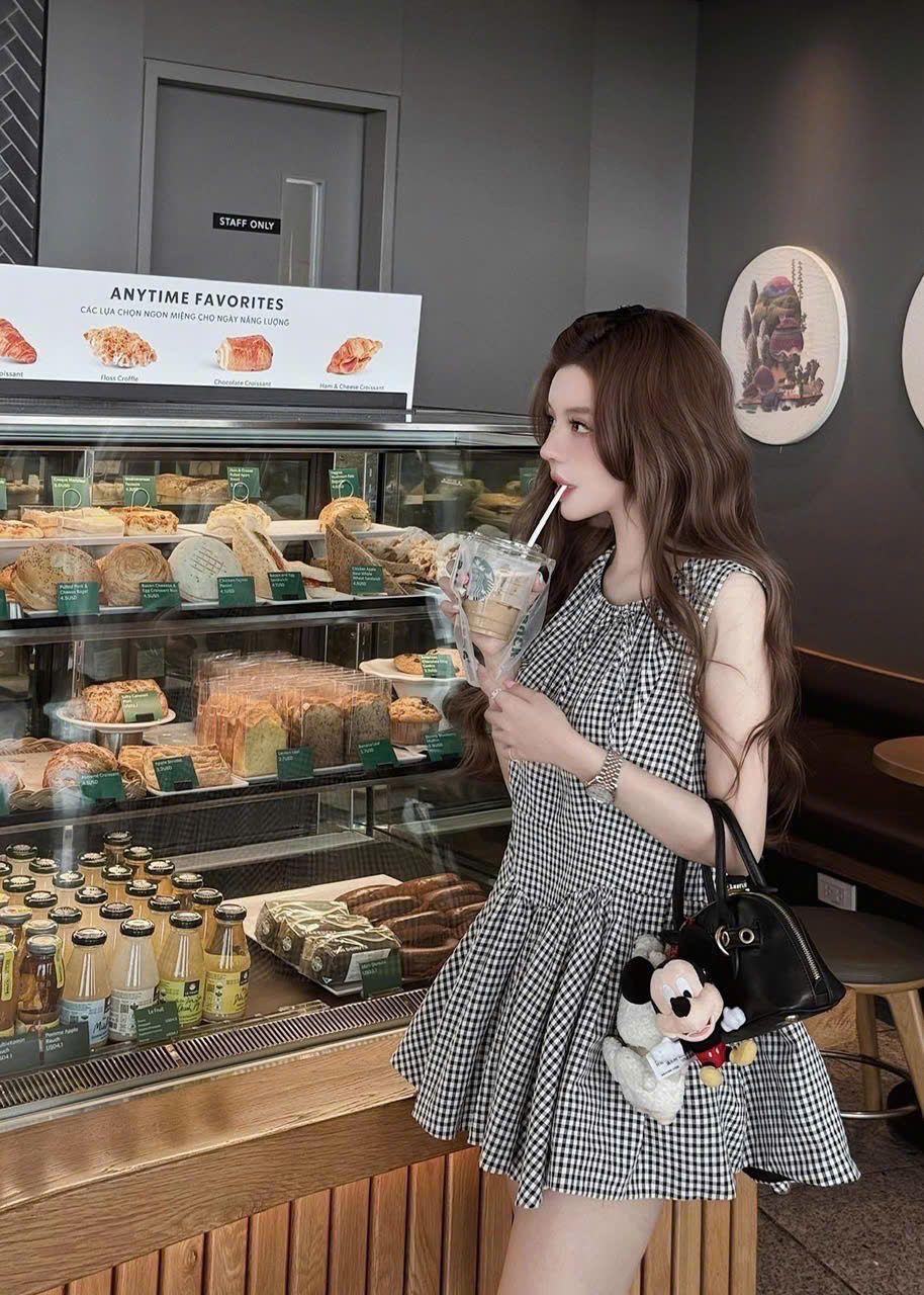  Đầm sát nách caro dáng xòe siêu xinh MPB - V558 