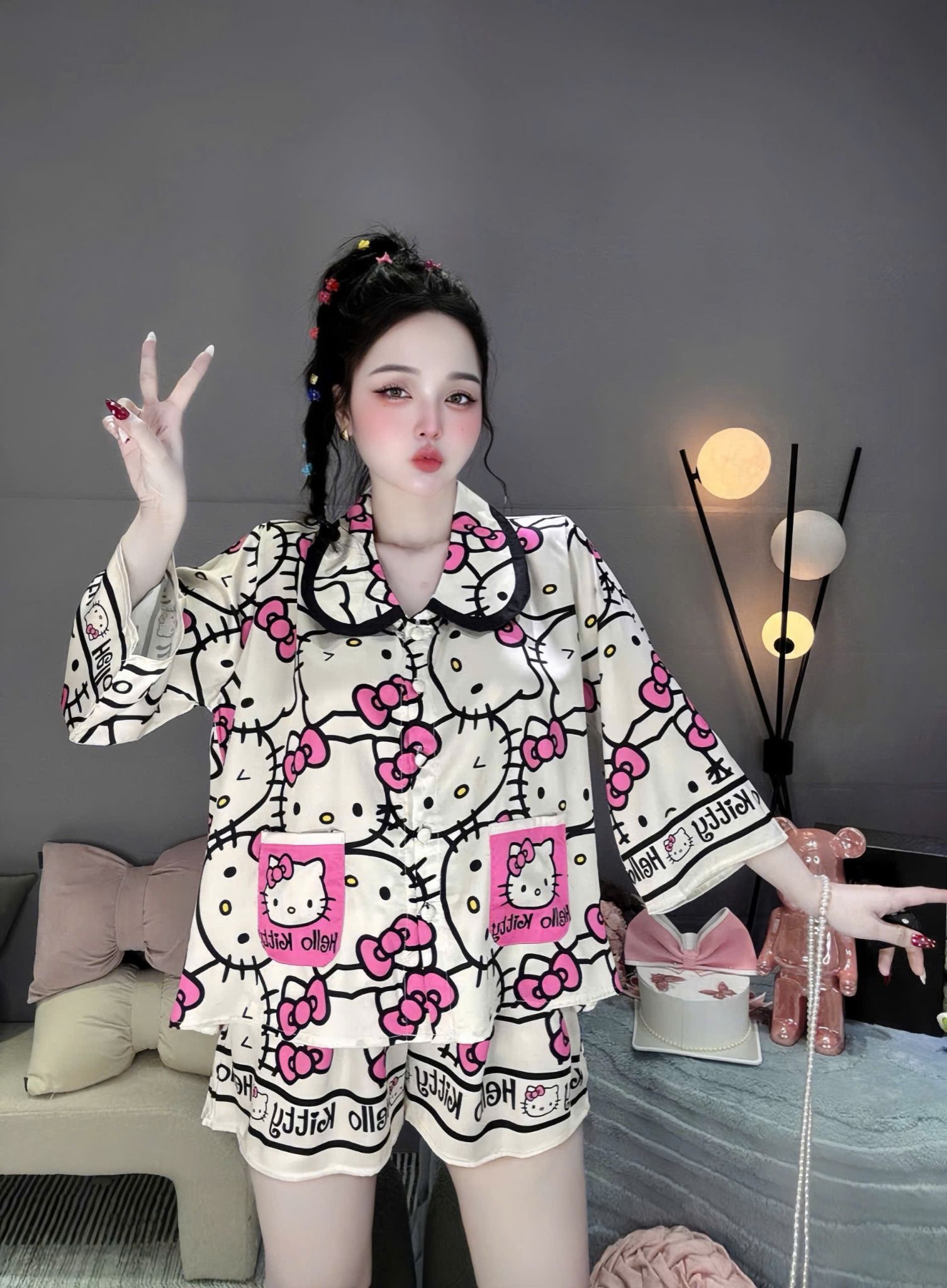  Set pijama cổ sen tay dài phối túi mix quần đùi họa tiết - MÃ 3 - T316 (hello kitty ĐEN ) 