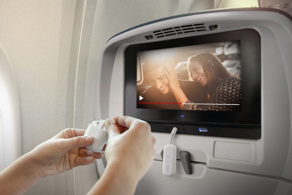 Thiết bị phát Bluetooth cho tai nghe Twelve South AirFly Pro (Deluxe)