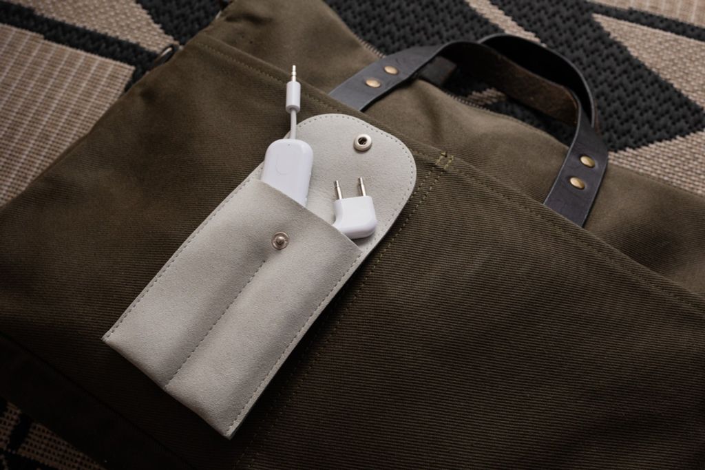 Thiết bị phát Bluetooth cho tai nghe Twelve South AirFly Pro (Deluxe)