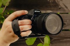 Dây đeo tay máy ảnh Peak Design Micro Clutch