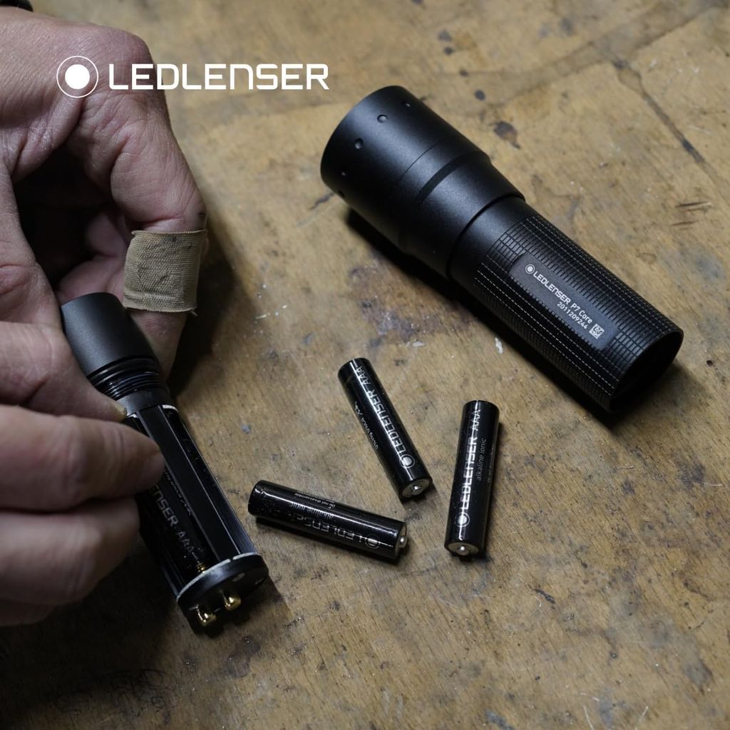 Đèn pin Ledlenser P7 Core