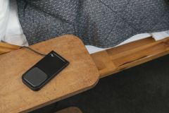 Đế sạc không dây Peak Design