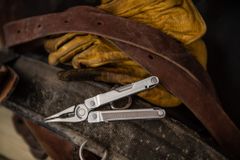 Dụng cụ đa năng Leatherman Bond