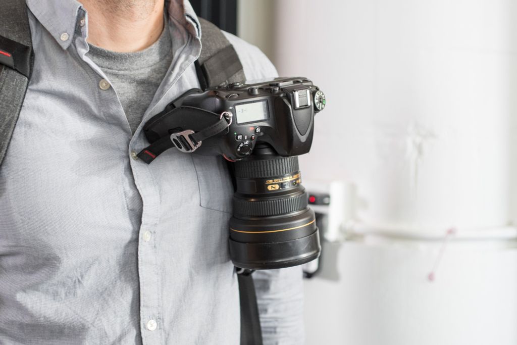 Dây đeo tay máy ảnh Peak Design Clutch