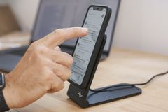 Đế sạc không dây Peak Design