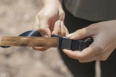 Dây deo máy ảnh Peak Design Cuff