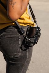 Dây đeo tay máy ảnh Peak Design Micro Clutch