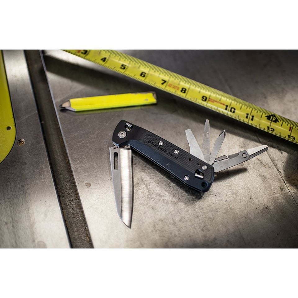 Dụng cụ đa năng Leatherman FREE K4